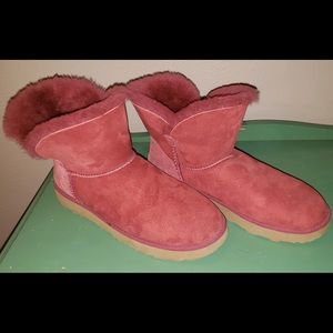 Women’s uggs
